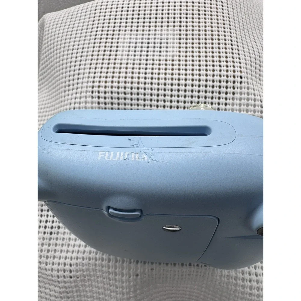 Fujifilm Instax Mini 7+ Instant Camera Light Blue 600021778 Tested Working